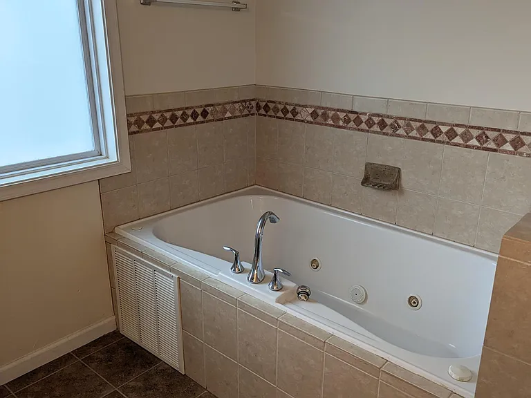 690 Terry St SE — Photo 15