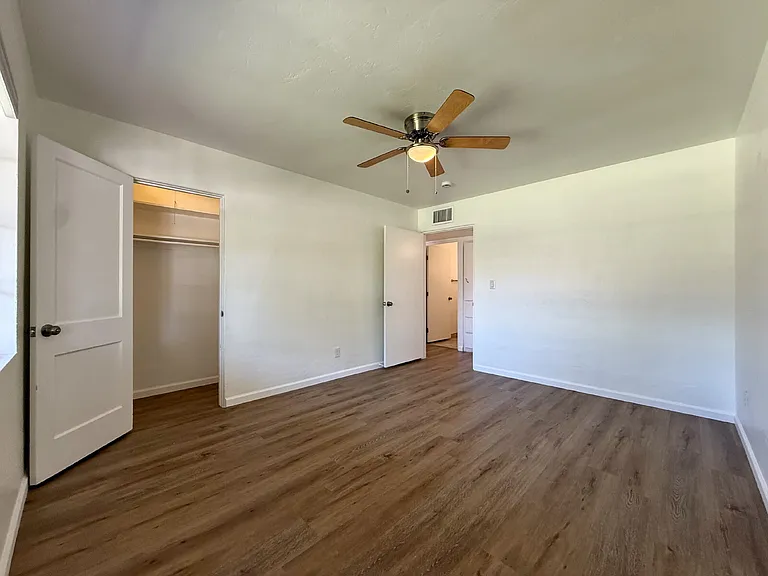 1514 W Rovey Ave — Photo 16