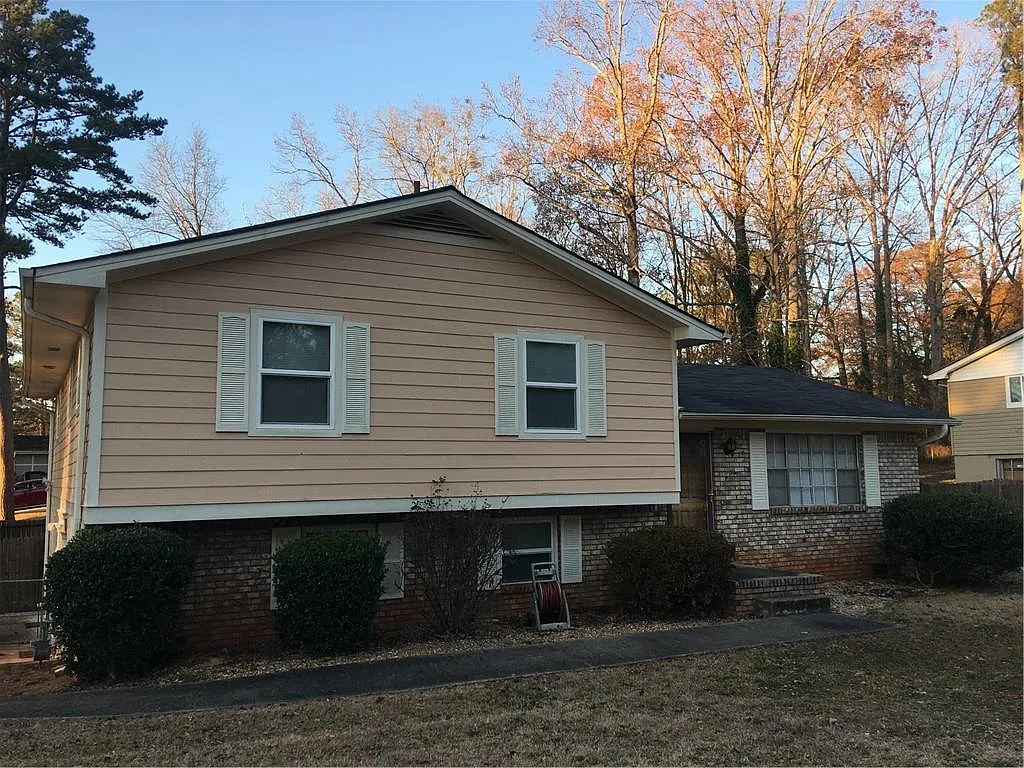 227 Creekwood Ln photo 1