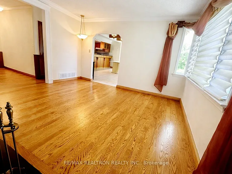 2430 King Rd — Photo 6