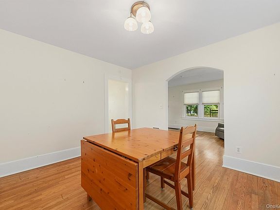 4th image of 14 Spoor Avenue