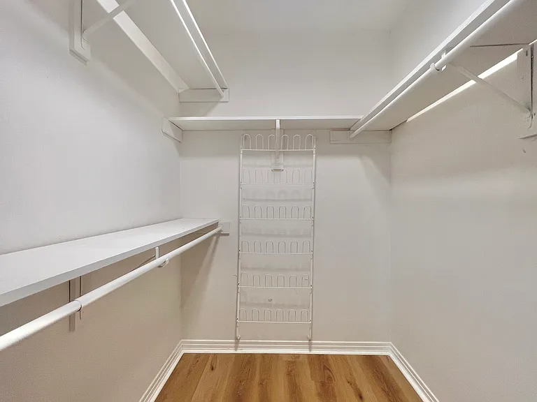 102 Laguna Cir — Photo 16