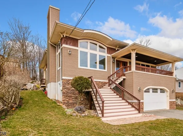 174 W Lake Shore Dr, Rockaway Twp., NJ 07866