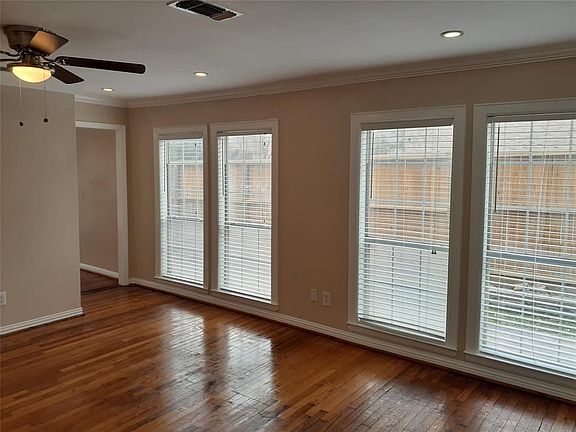 3rd image of 1020 Crocker St #B