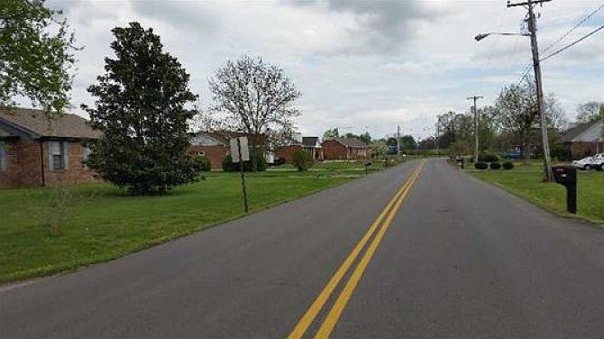 2nd image of 448 Lealand Ln