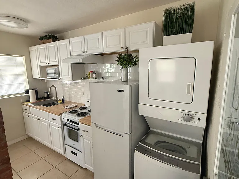 120 W Princeton St #3-C — Photo 6