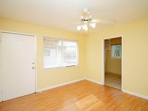 4th image of 491 Leigh Ave APT 8