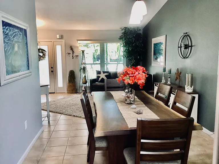 921 Cypress Wood Ln — Photo 24