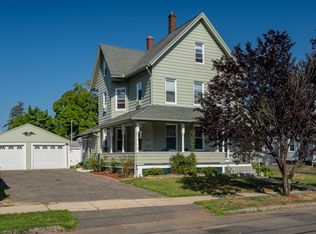 98 Bell St, Chicopee, MA 01013