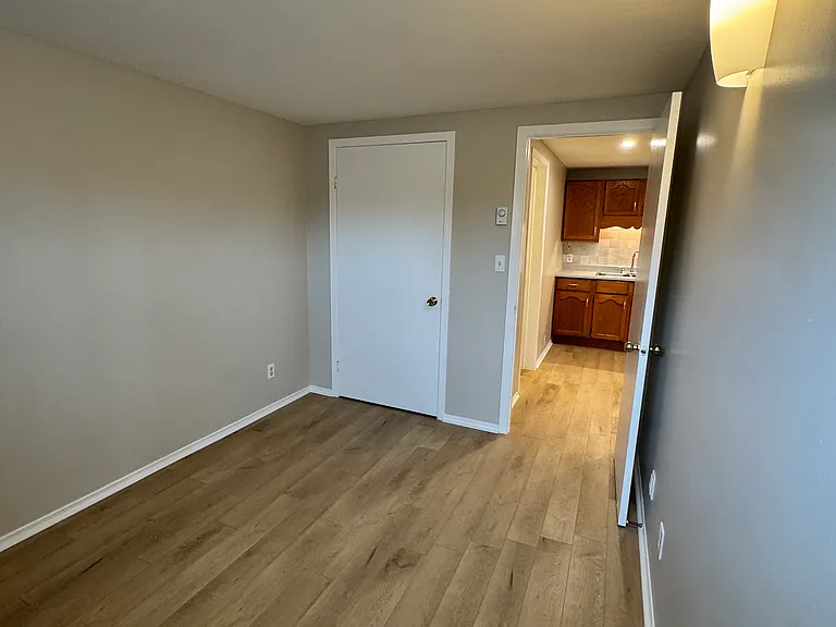 10 Green Bay Rd #1 — Photo 14