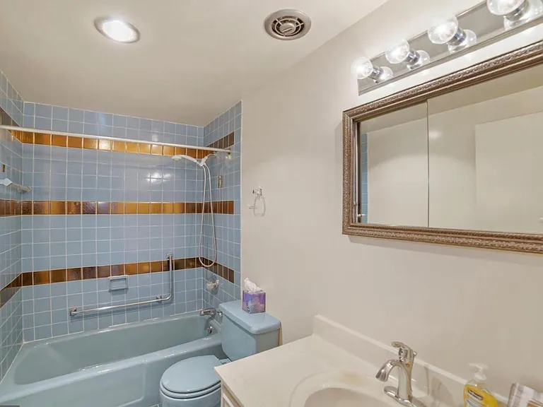 9701 Fields Rd #308 — Photo 7