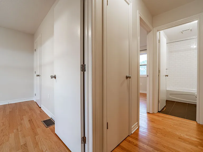 570 Chapel St — Photo 17