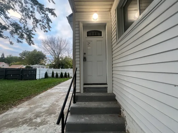 7568 Hudson Ave #2, Warren, MI 48091