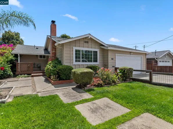 2674 E Olivera Rd, Concord, CA 94519
