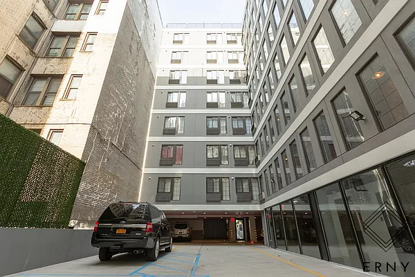 Rented by ERNY LLC | media 22