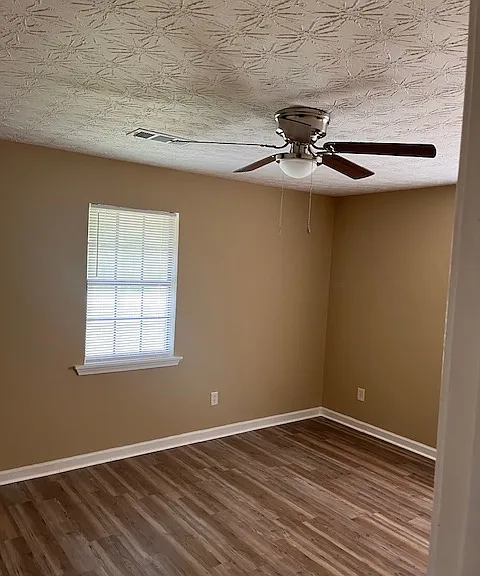 1051 Vineyard Rd #1051A — Photo 3
