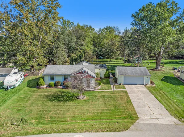 2613 Renfrew Dr, Jackson, MI 49201