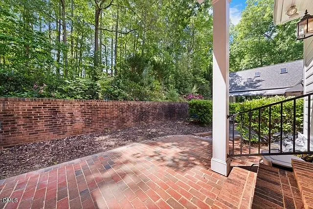 4 bed, 3.5 bath, 3453 sqft, $3,250 — Photo 3