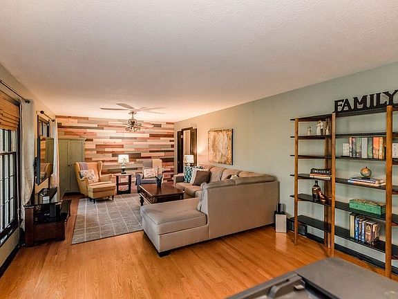5th image of 6601 Claremont Ave