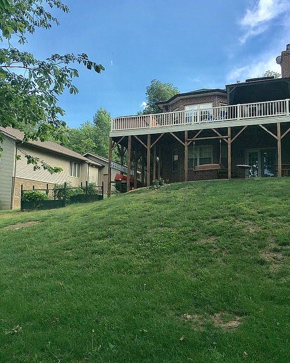 2nd image of 510 W Prancer Dr N