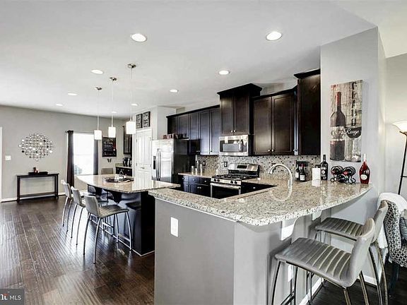 3rd image of 1789 Rockledge Ter