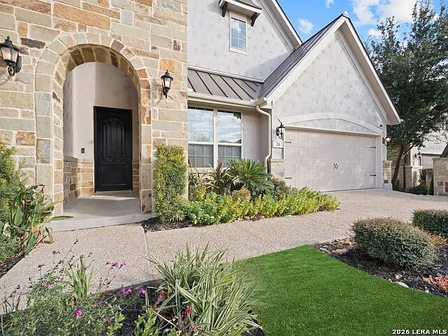 4 bed, 3.0 bath, 2720 sqft, $4,300 — Photo 3