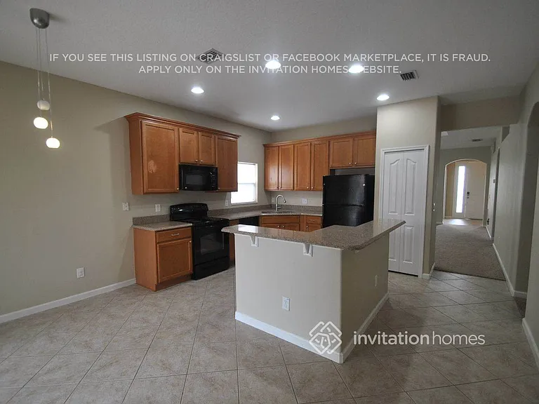 3835 Ryegrass St — Photo 3