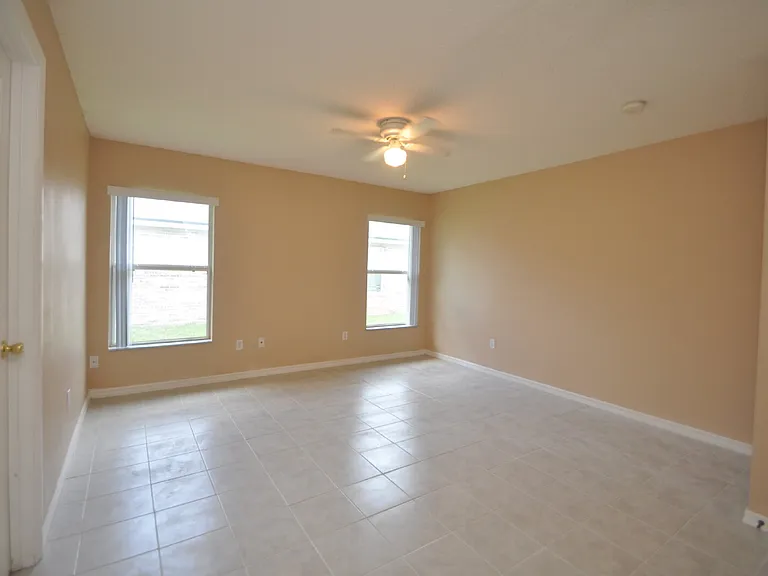 69 Rose Dr #B — Photo 15