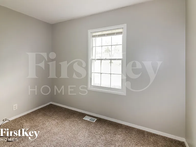 9312 Stark Ave — Photo 10