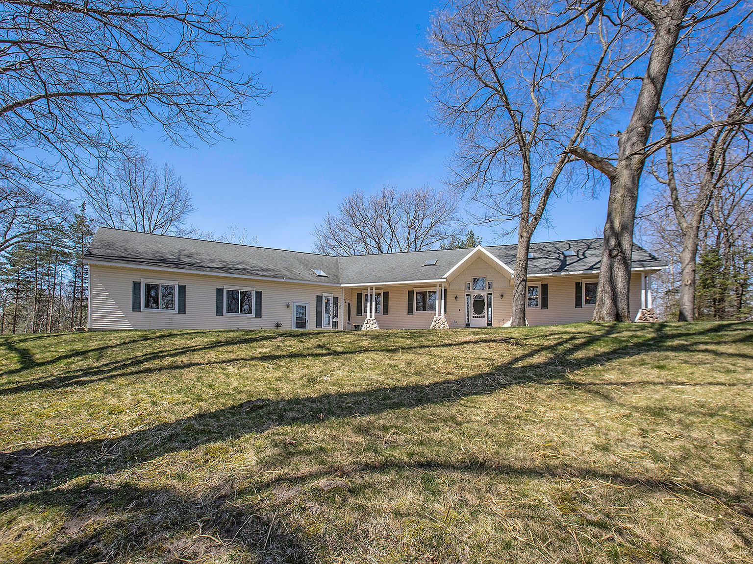 2605 Emery Dr SE, Lowell, MI 49331 Zillow