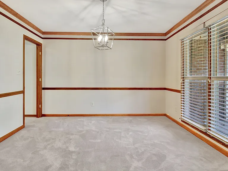401 Tenterden Curv — Photo 24