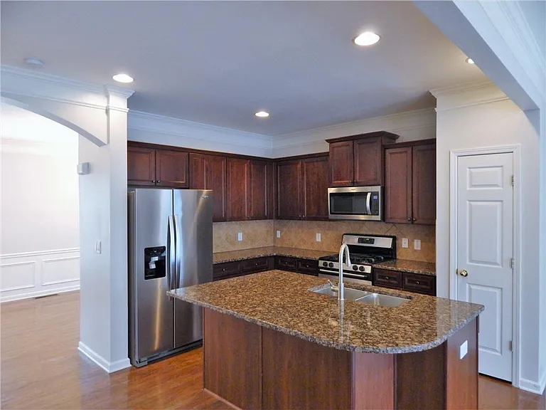 10829 Yorkwood St — Photo 14