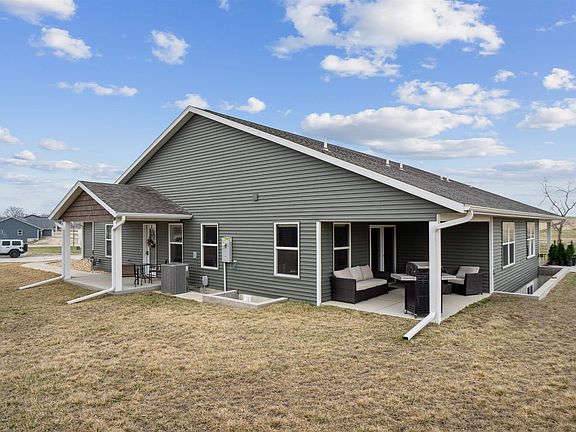 2nd image of 1025 Sage Oak Cir