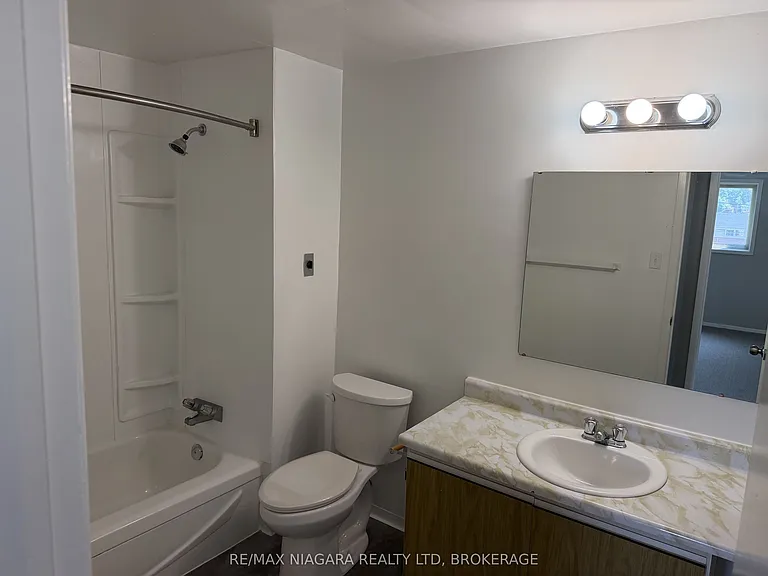 21 Woodlawn Rd #1 — Photo 7
