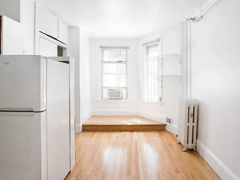 Studio, 1.0 bath, 325 sqft, $1,770 — Photo 2