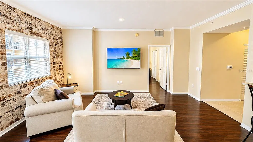 2 bed, 2.0 bath, 1084 sqft, $2,500 — Photo 4