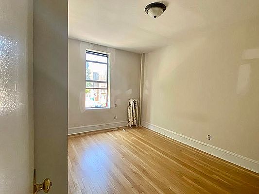 5th image of 7123 4th Ave #B3