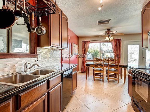 4th image of 4564 Churchfield Cir