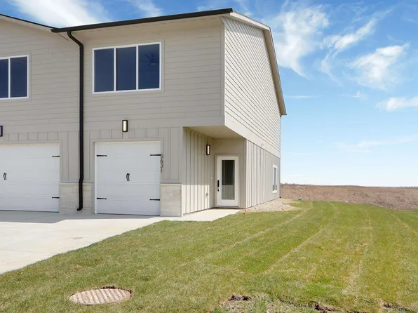 5631 Goheen Dr, Manhattan, KS 66503