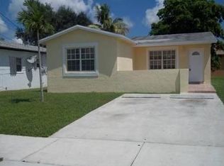 2441 SW 48th Ave, West Park, FL 33023