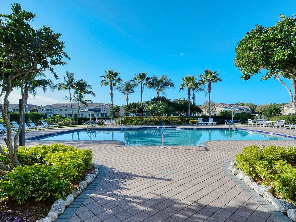 3499 Parkridge Cir