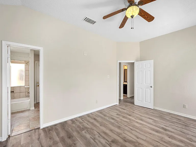 15419 Scenic Haven Dr — Photo 12