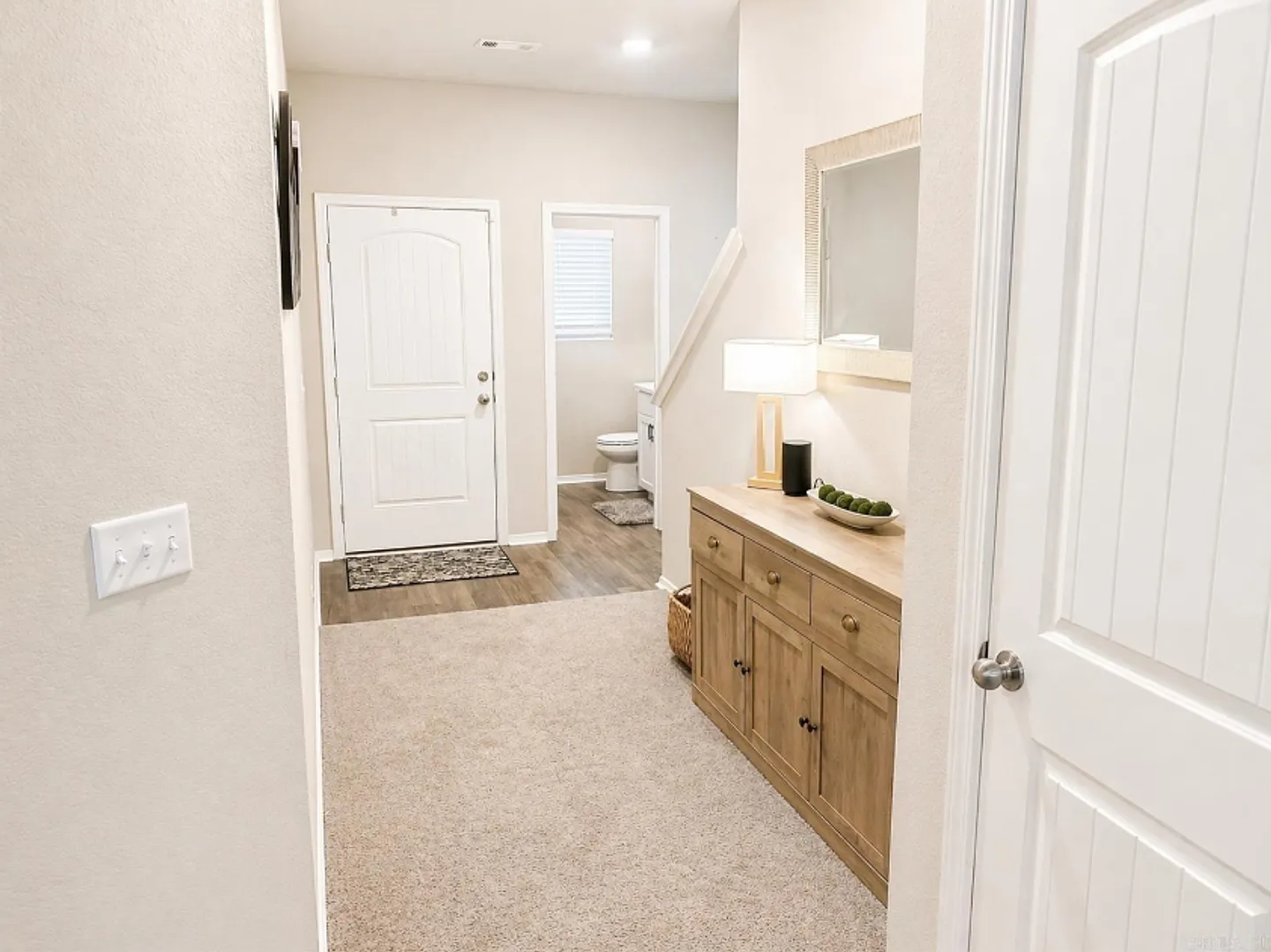 4 bedrooms 2.5 baths! — Photo 2