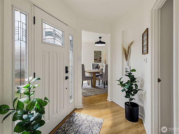 4th image of 8215 4th Avenue NE