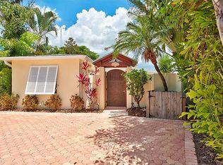 370 145th Ave E, Madeira Beach, FL 33708