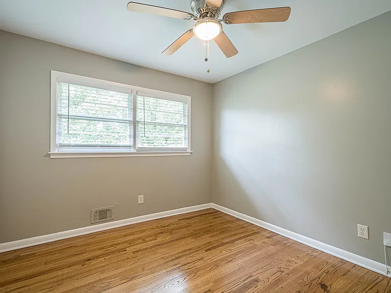 960 Old Canton Rd — Photo 20