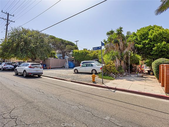 5th image of 1909 Pacific Ave