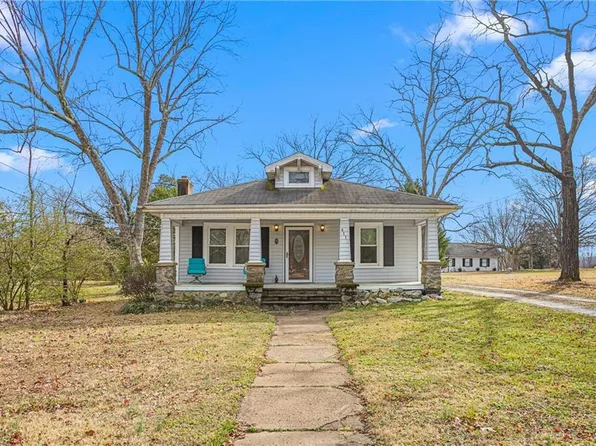 4110 Oak Ridge Rd, Summerfield, NC 27358