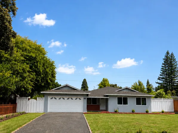 22366 Creston Dr, Los Altos, CA 94024