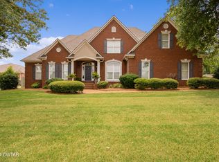 28 Prestwick Dr, Jackson, TN 38305